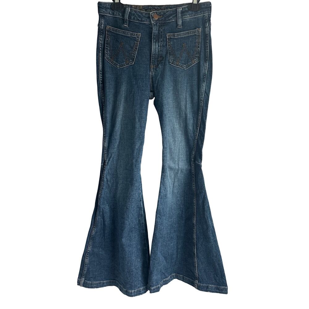 Wranglers Women’s Size 27 X 34 High Rise Retro Flare Bell Bottom Jeans